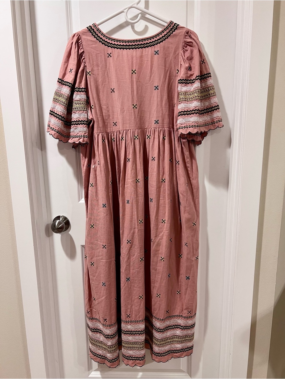 The Great. Dusty Rose Pink Embroidered V-Neck Midi Dress Boho M Empire Festival - Picture 5 of 10